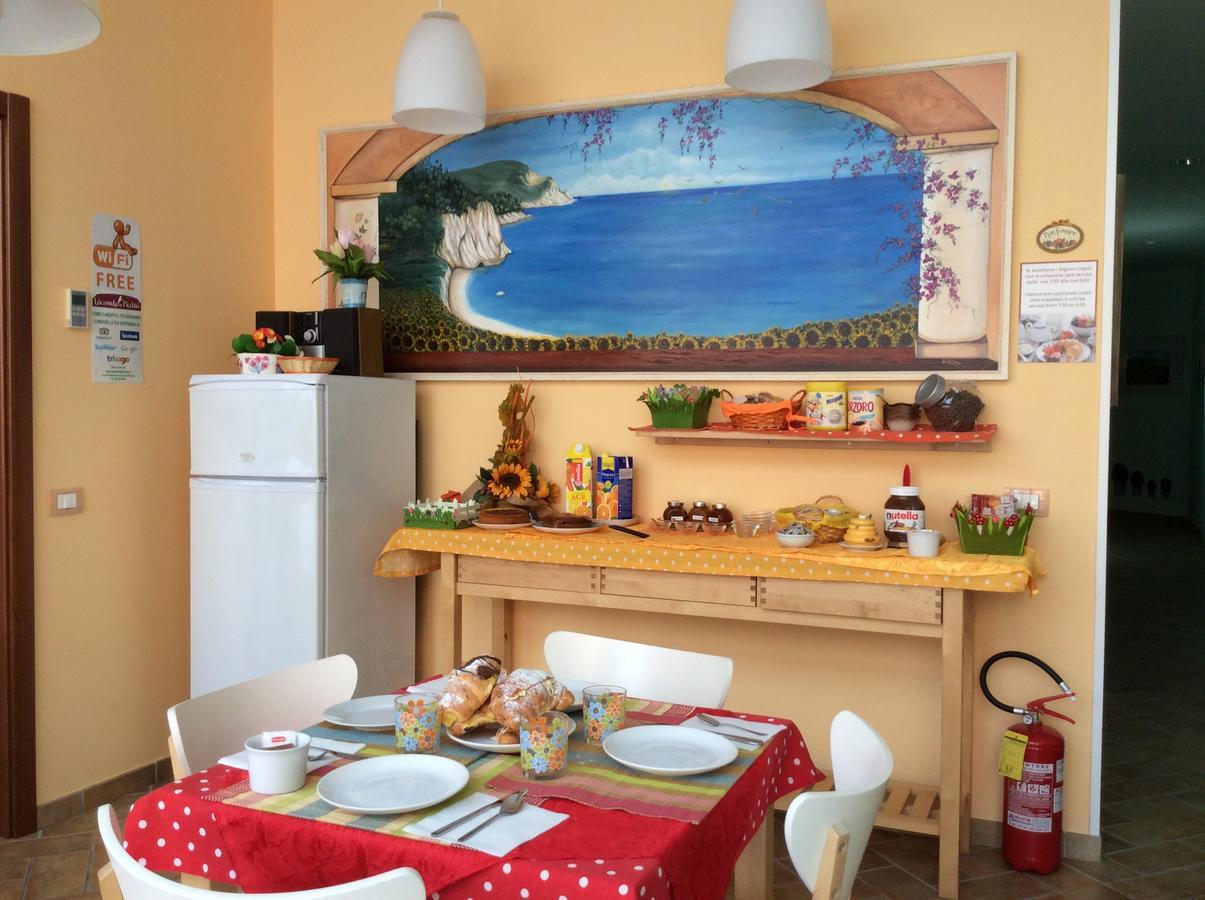 Locanda Del Picchio โลเรโต ภายนอก รูปภาพ