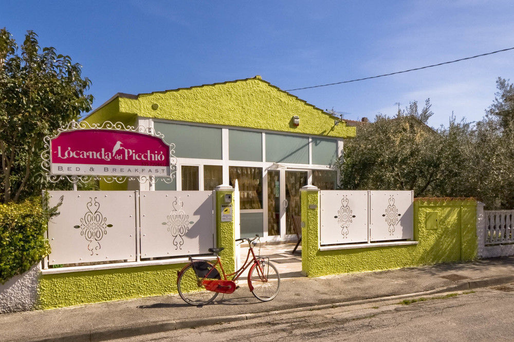Locanda Del Picchio โลเรโต ภายนอก รูปภาพ